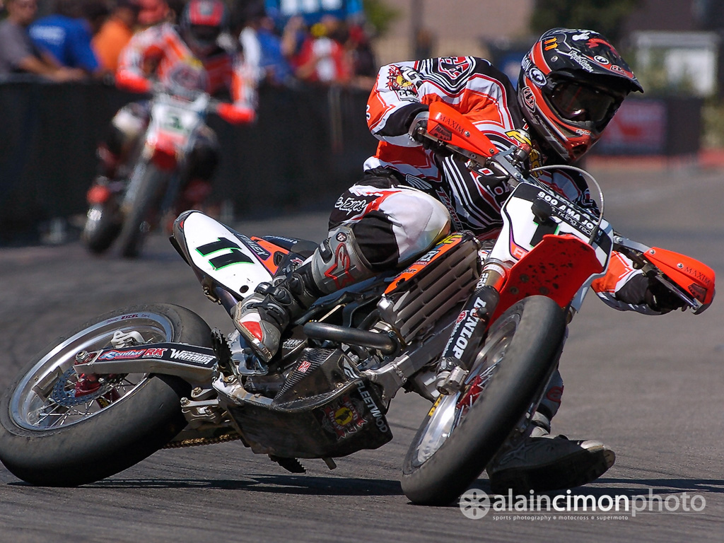 Supermoto1Small.jpg