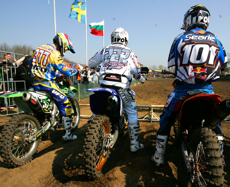 MX2%20on%20start%20wideangle%20mxlarge.jpg